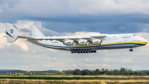 Cel mai mare avion in productie de serie: Antonov AN-225 Mriya | Magazinul Colectionarului | Blog